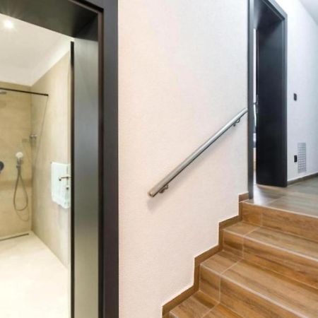 Betty Apartments Borik - Whole Ground Floor Rovinj Exterior foto